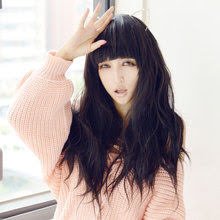 Perruque longue avec frange