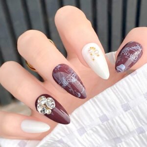 Ongles à motifs floraux